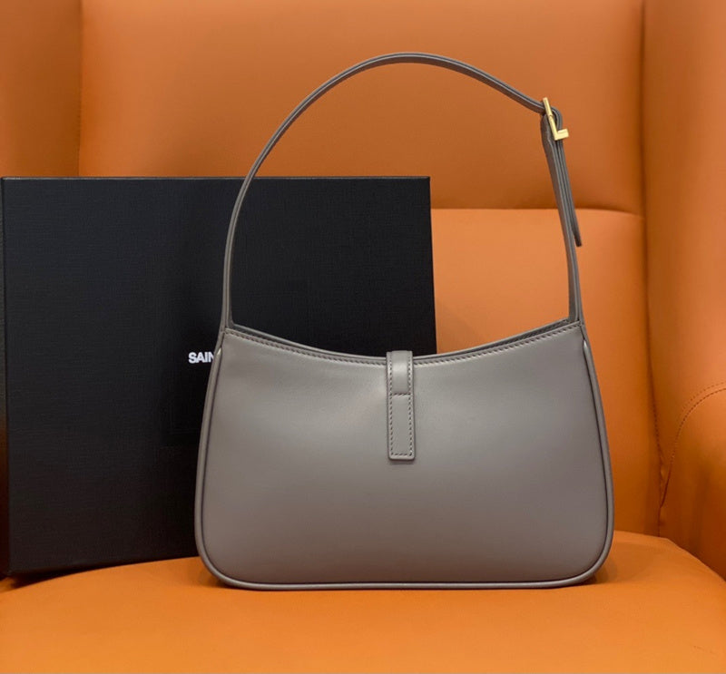 Yves Saint Laurent - Bags - 235