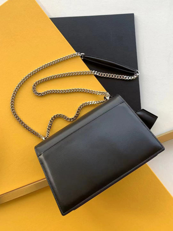 Yves Saint Laurent Editorial Modern Handbag
