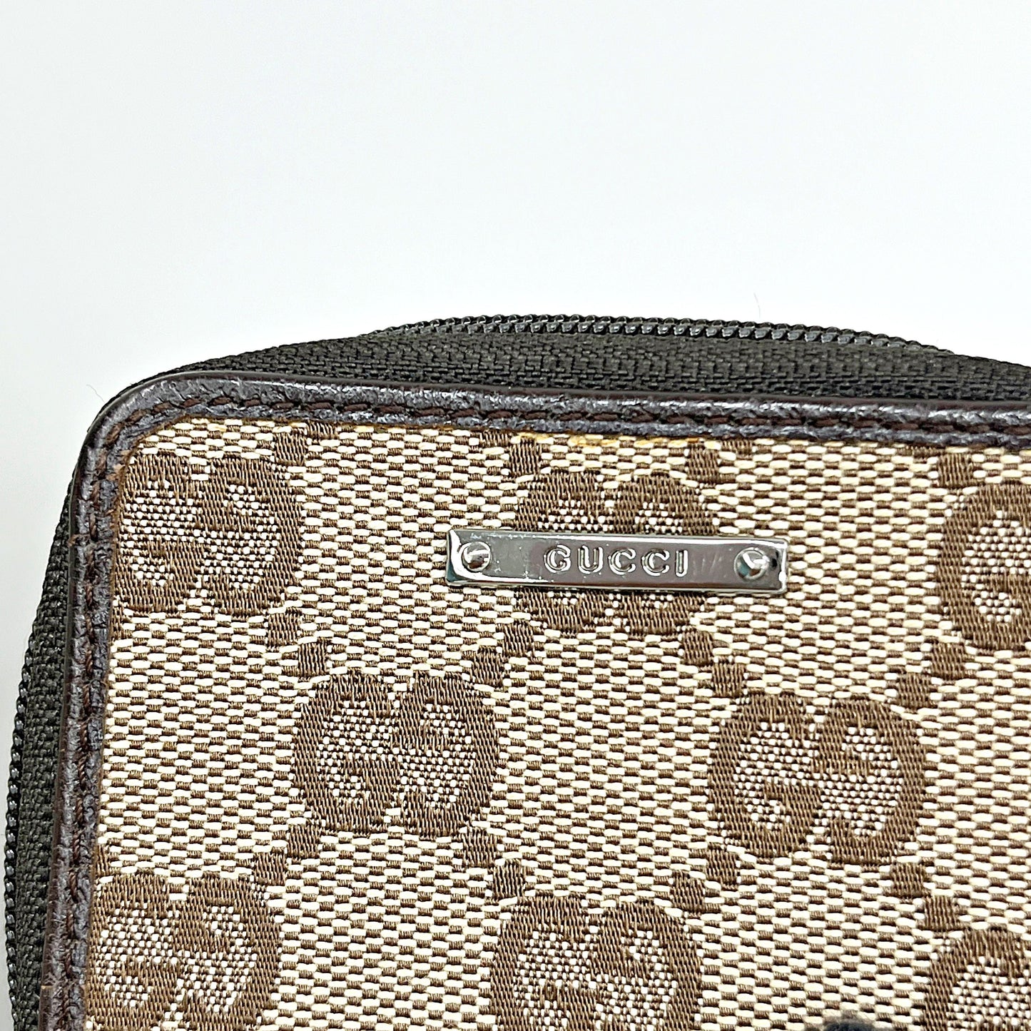 GUCCI coin case with round zipper gu1109vv