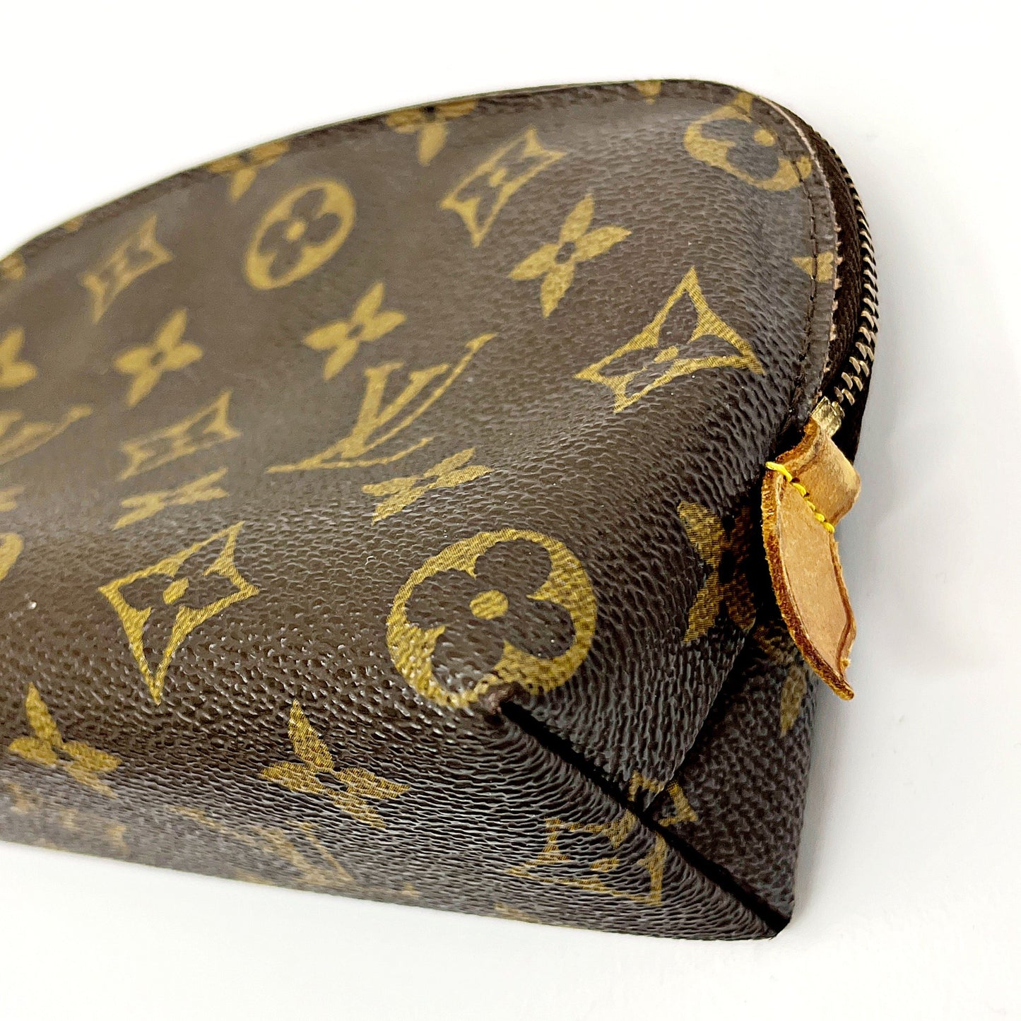 Louis Vuitton Cosmetic Pouch Monogram lv6613uu