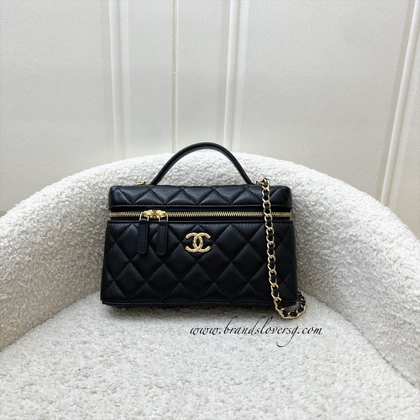 Chanel 26C Vanity / Clutch with Chain (LP Style Bag) in Black Caviar and GHW