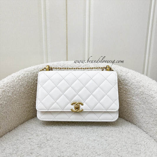 Chanel 24C Double Pearl Adjustable Chain Wallet on Chain WOC in White Calfskin and AGHW (Model: AP2289) Crossbody