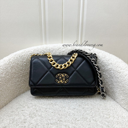 Chanel 19 Wallet on Chain WOC in Black Lambskin and 3-Tone HW (Model: AP0957) Crossbody