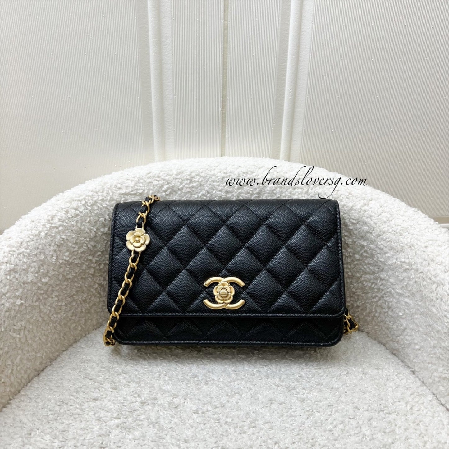 Chanel 23K Camellia Flower Wallet on Chain WOC in Black Caviar and AGHW (AP3580) Crossbody