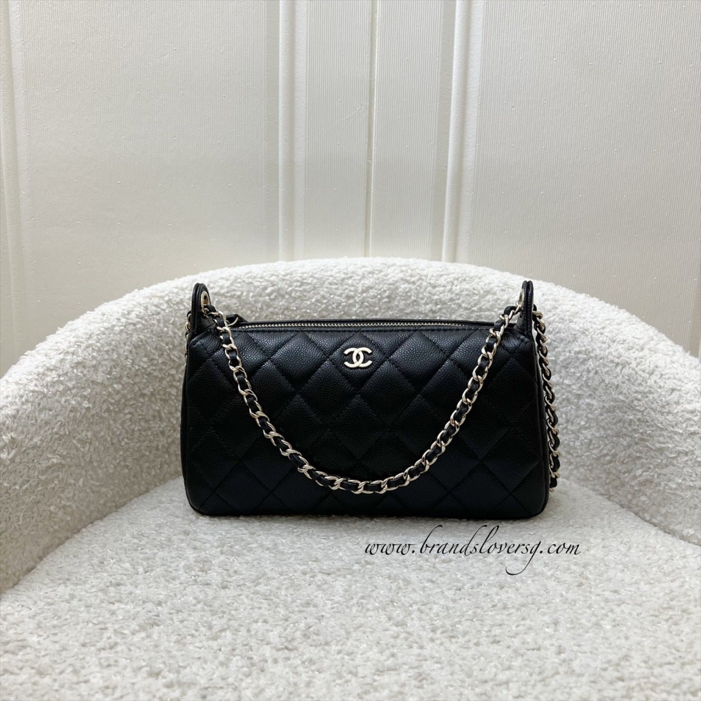 [Local Set - July 2025] Chanel 25A Clutch with Chain in Black Caviar GHW (Model: AP4704)