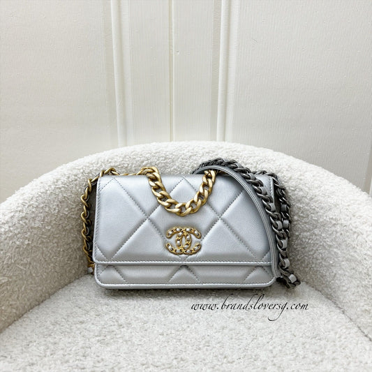 Chanel 19 Wallet on Chain WOC in Silver Lambskin and 3-Tone HW (Model: AP3267) Crossbody
