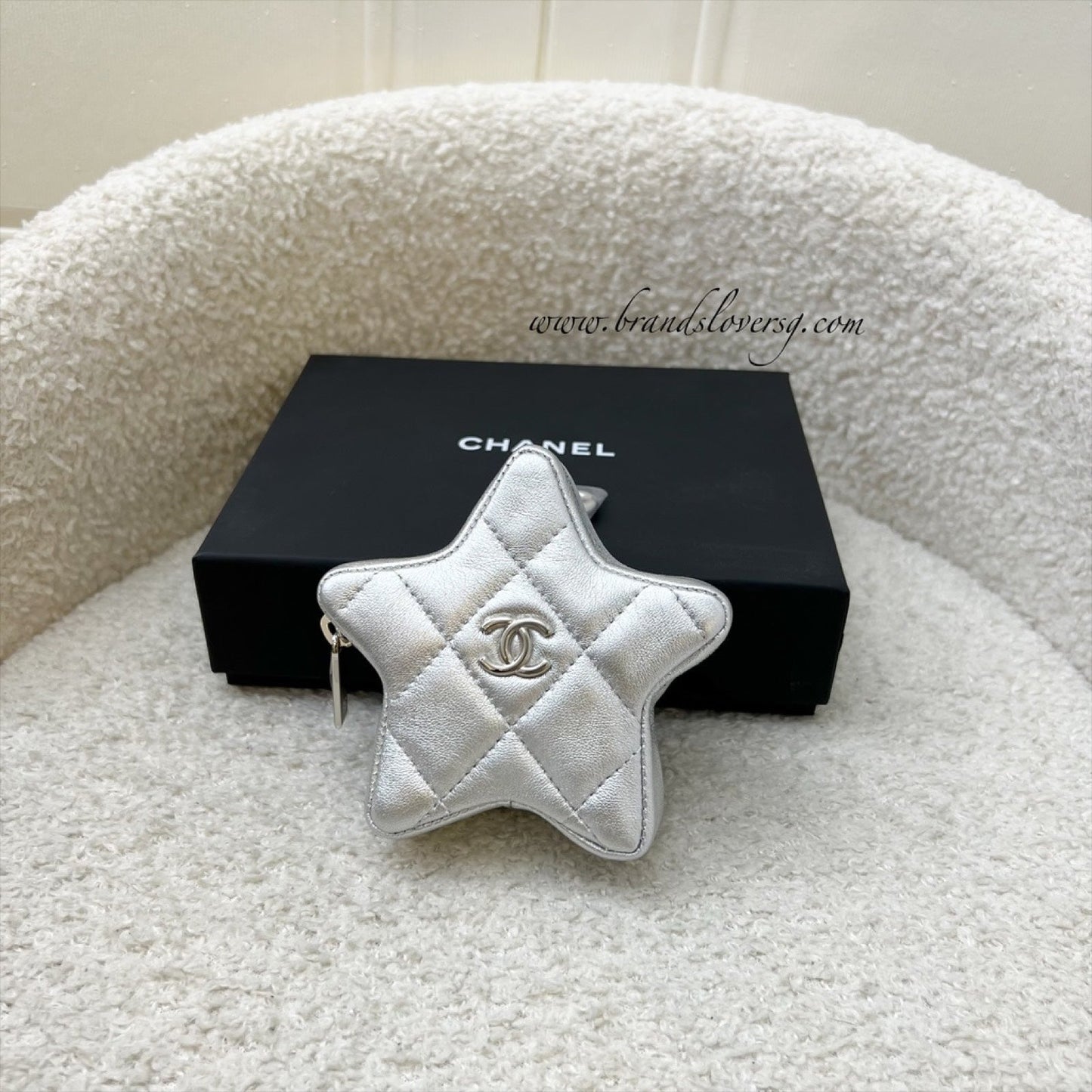 Chanel VIP Gift 24C Star Pouch Charm in Iridescent Silver Lambskin and SHW Clutch
