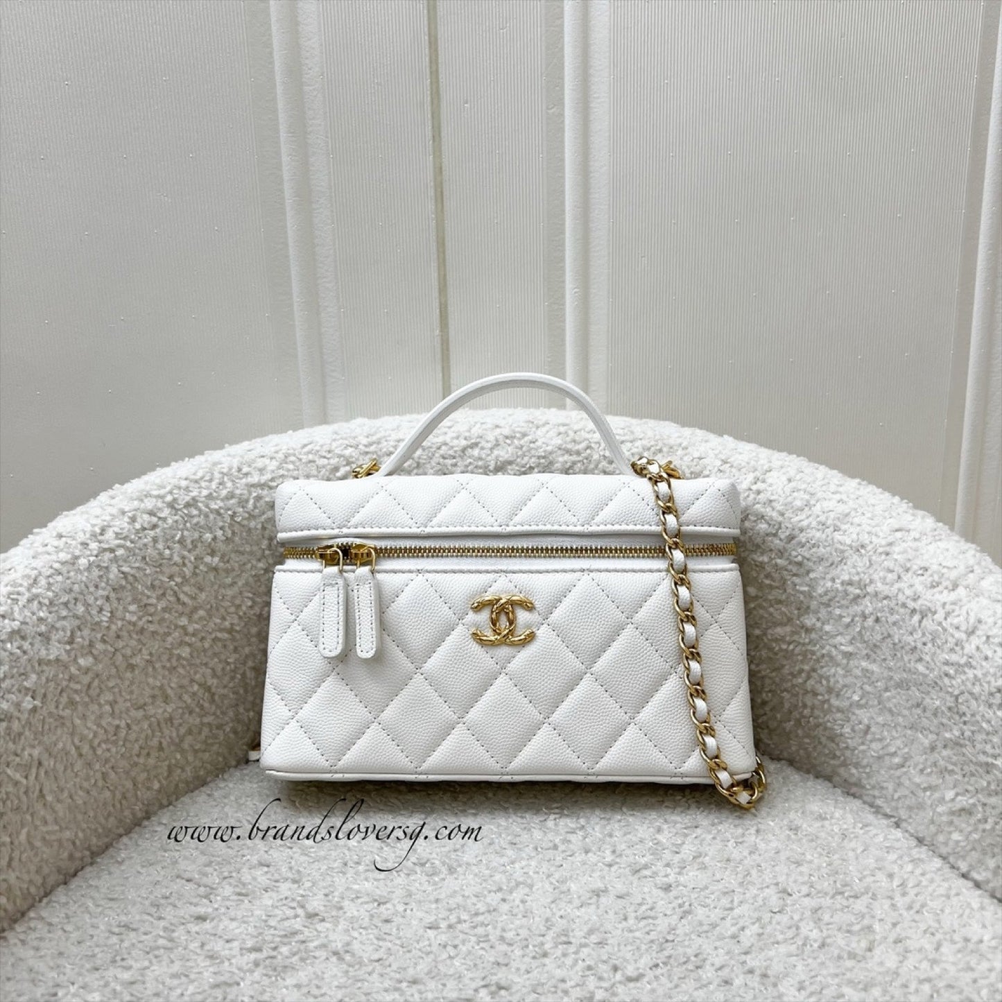 [LN - Local Full Set - Nov 2025] Chanel 26C Vanity / Clutch with Chain (LP Style Bag) in White Caviar and GHW (Model: AP5020)