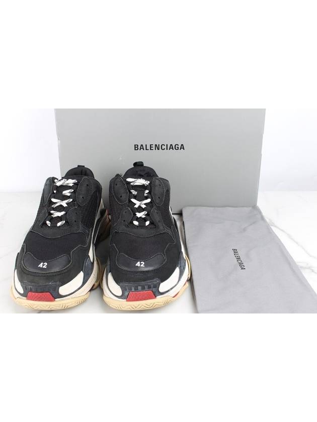 Luxury Balenciaga Trending 2026 Triple S black red sneakers 42 270