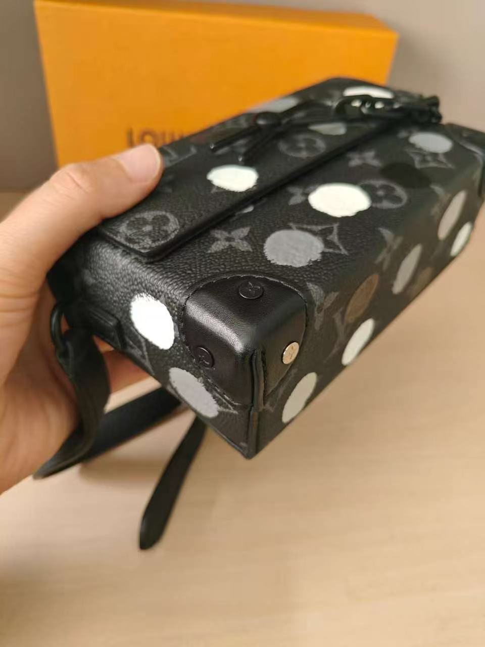 LOUIS VUITTON<br>x Yayoi Kusama Steamer