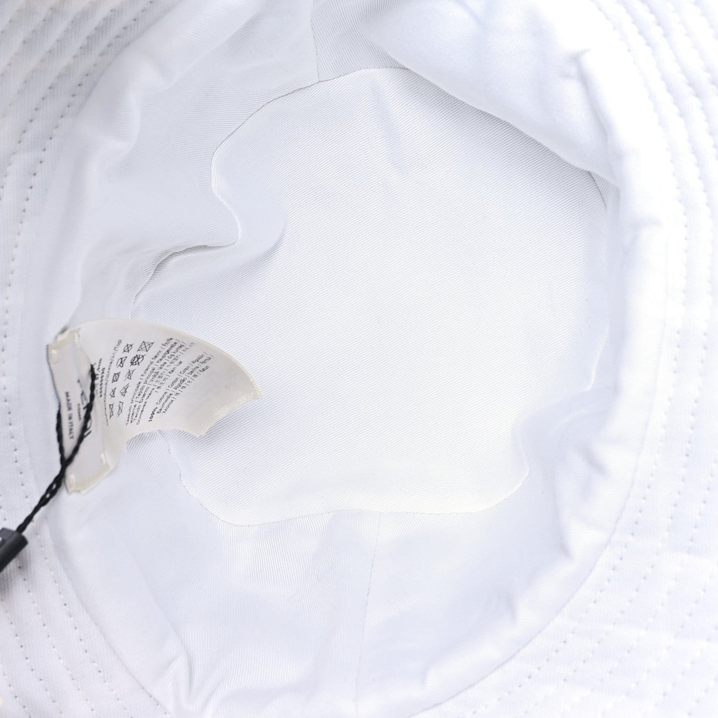 Fendi Terrycloth FF Bucket Hat S White Black