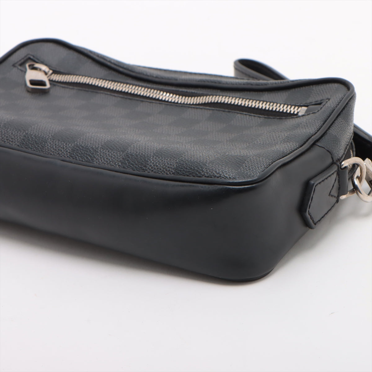 Louis Vuitton Damier Graphite Poschet Cass N41664