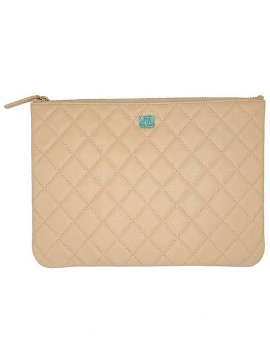 Chanel Medium Clutch - Ewore Bags