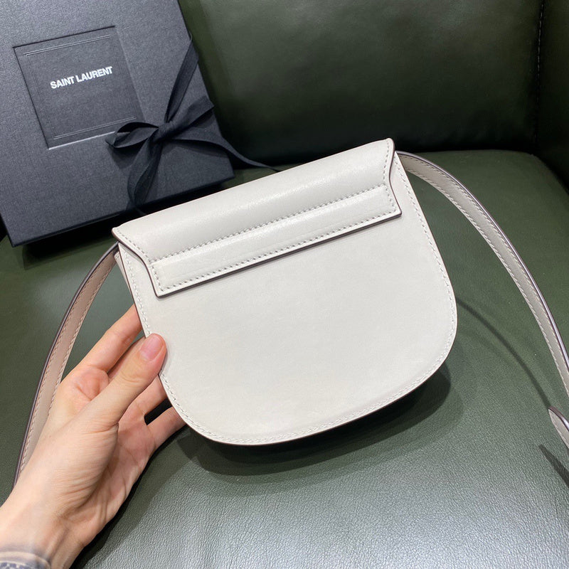 Yves Saint Laurent Runway Classic Handbag