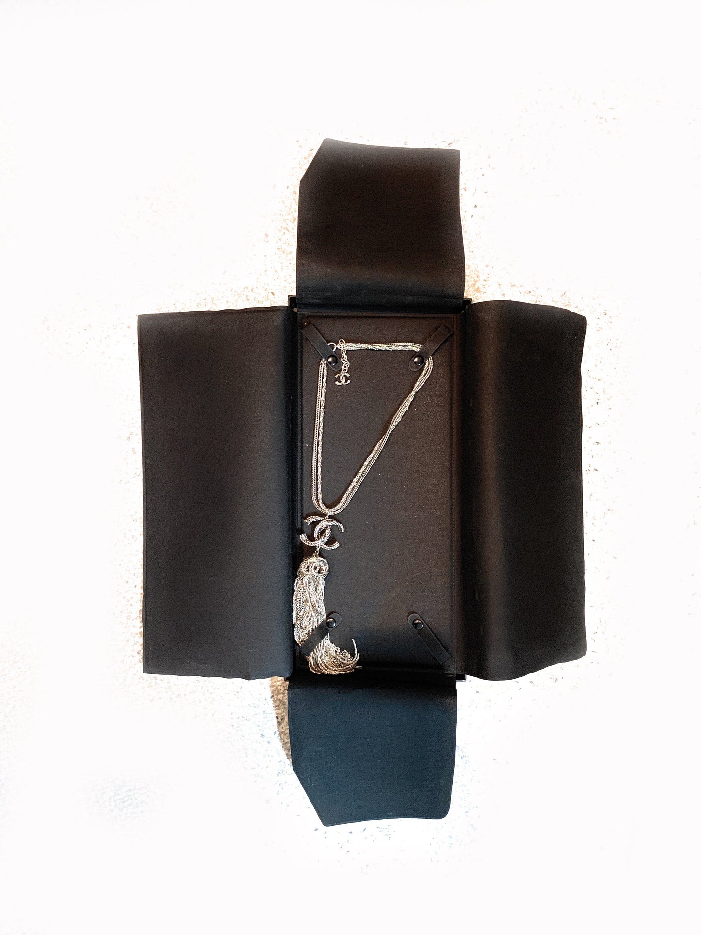Chanel bag  Strass CC Paris-Cosmopolite Tassel Necklace