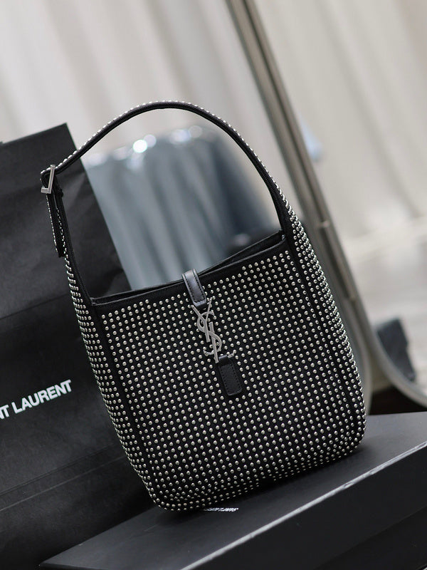 Yves Saint Laurent - Bags - 200
