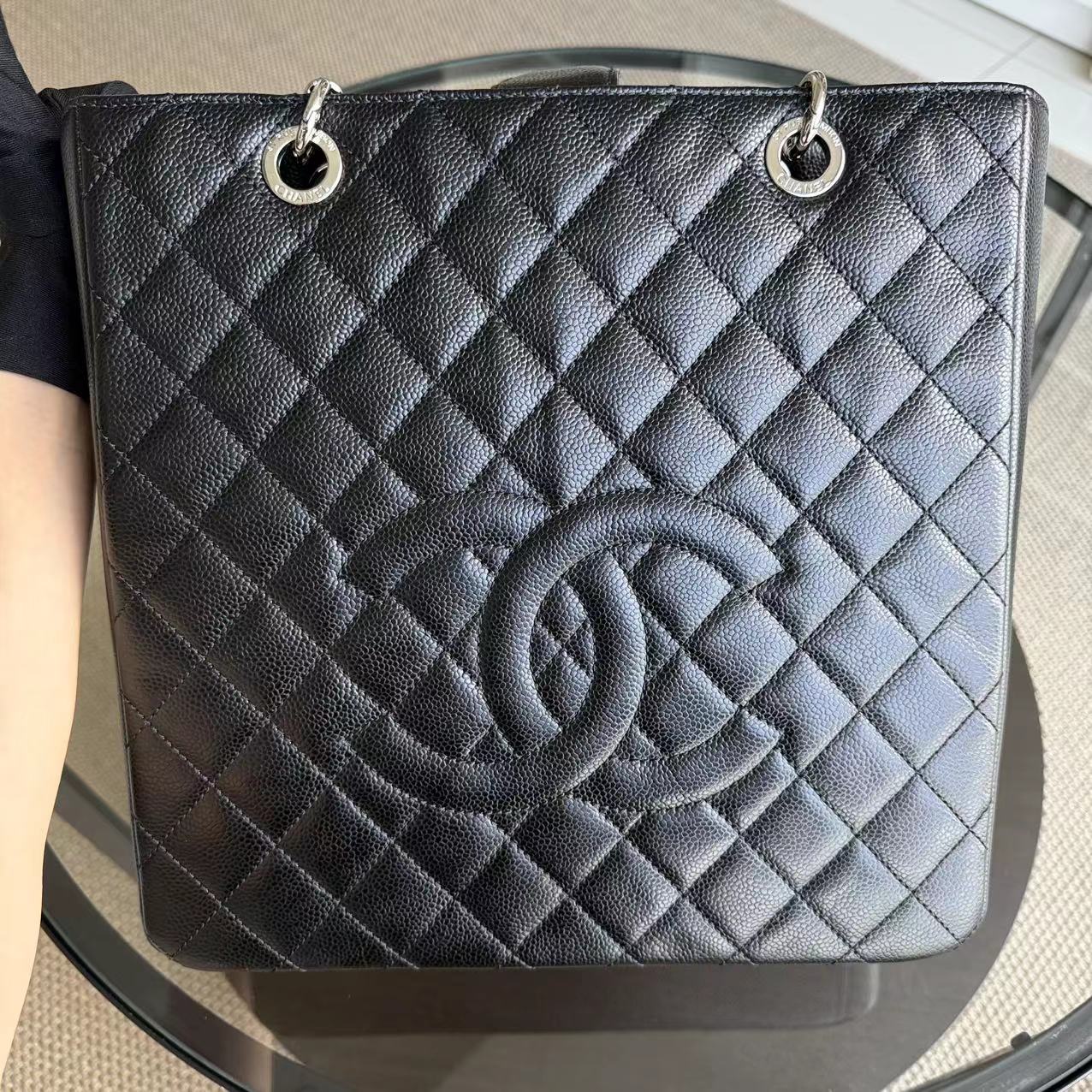 Chanel Large Tote Bag - EworeBags