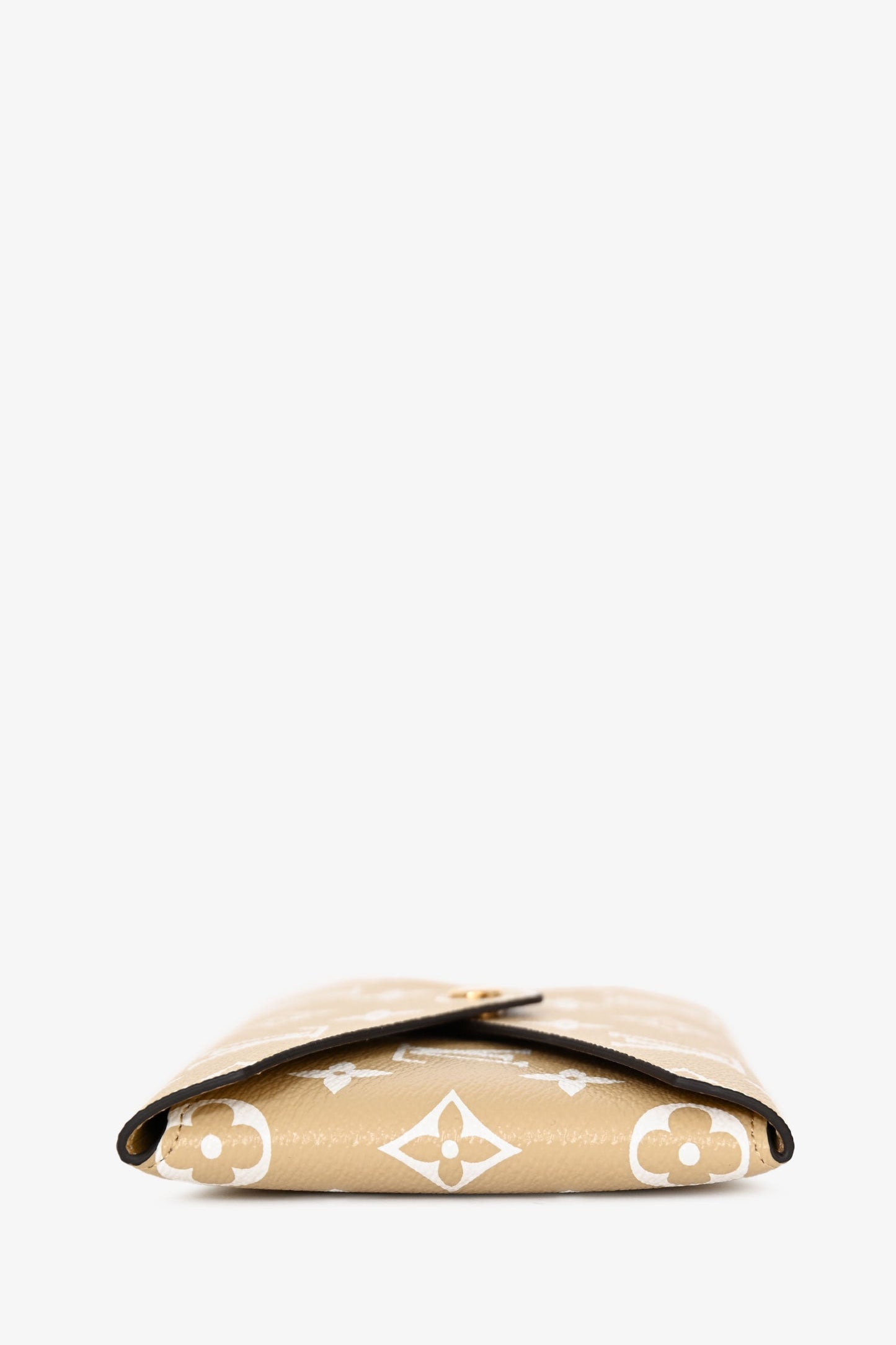 Louis Vuitton 2019 Beige Monogram Kirigami Pochette
