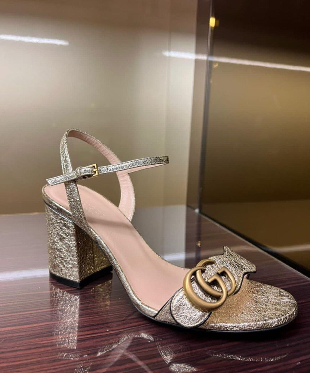 GUCCI