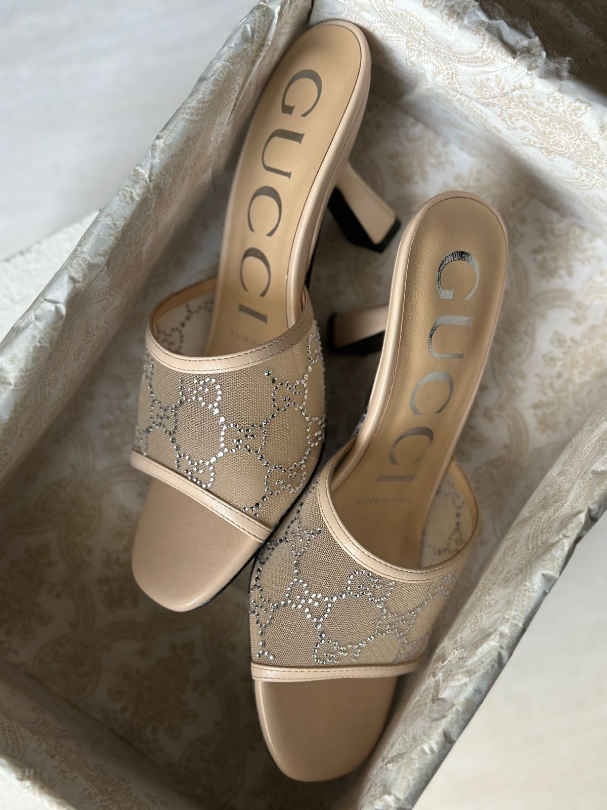 GUCCI