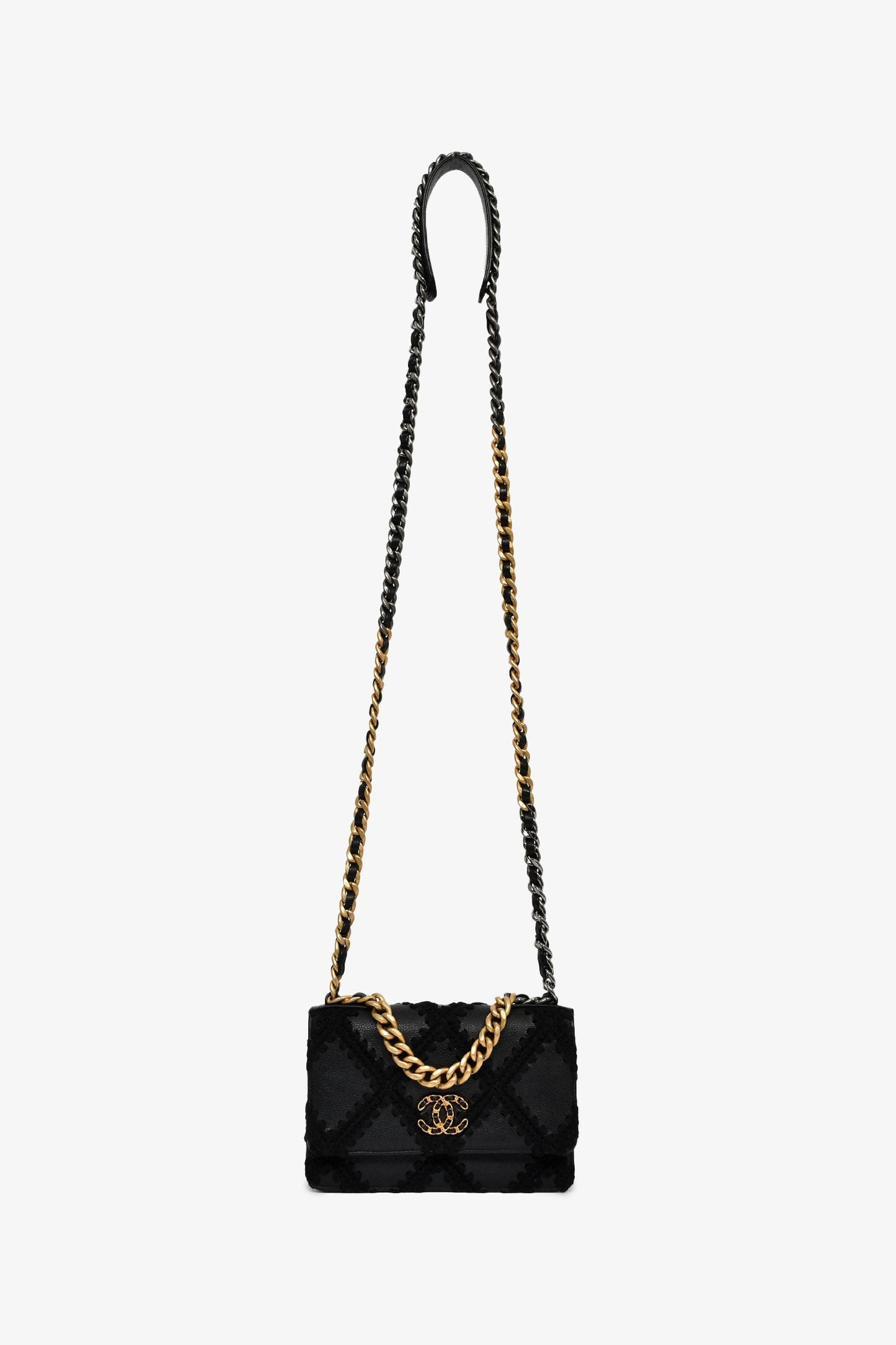 Chanel™ 2020 Black Leather Crochet Chanel™ 19 Wallet On Chain