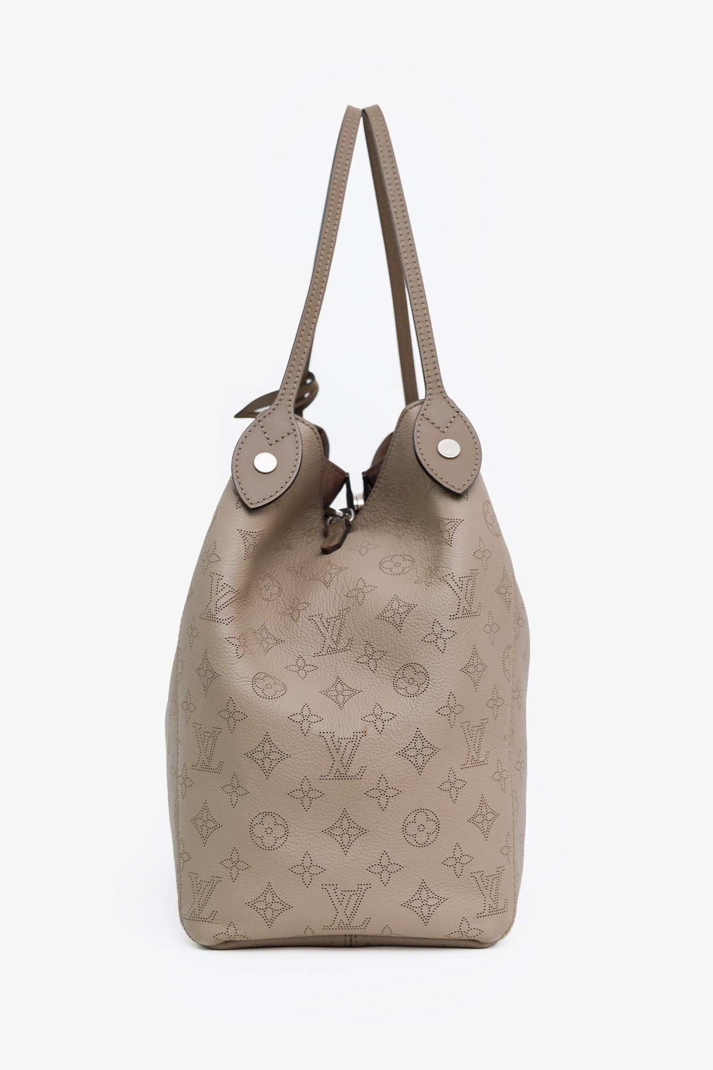 Louis Vuitton 2019 Taupe Mahina Leather 'Hina' PM Bag With Pouch