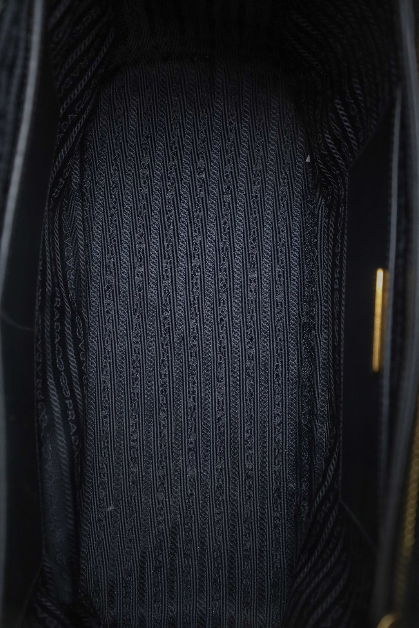 Prada Black Saffiano Leather Medium Double Zip Galleria Tote With Strap