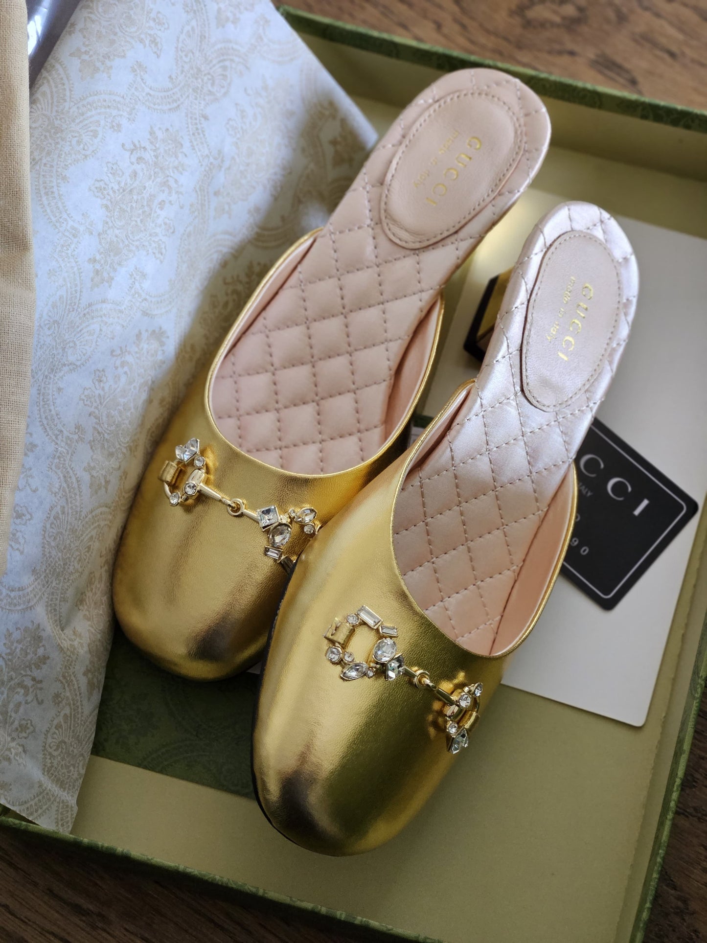 GUCCI