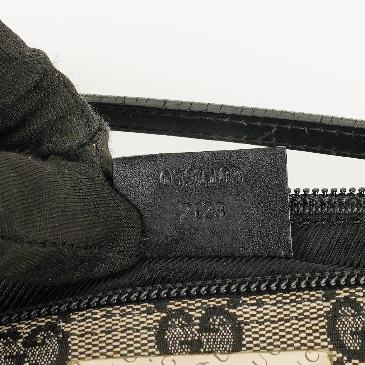 Gucci Baguette Pochette Boat Grey/Black GG Monogram Bag