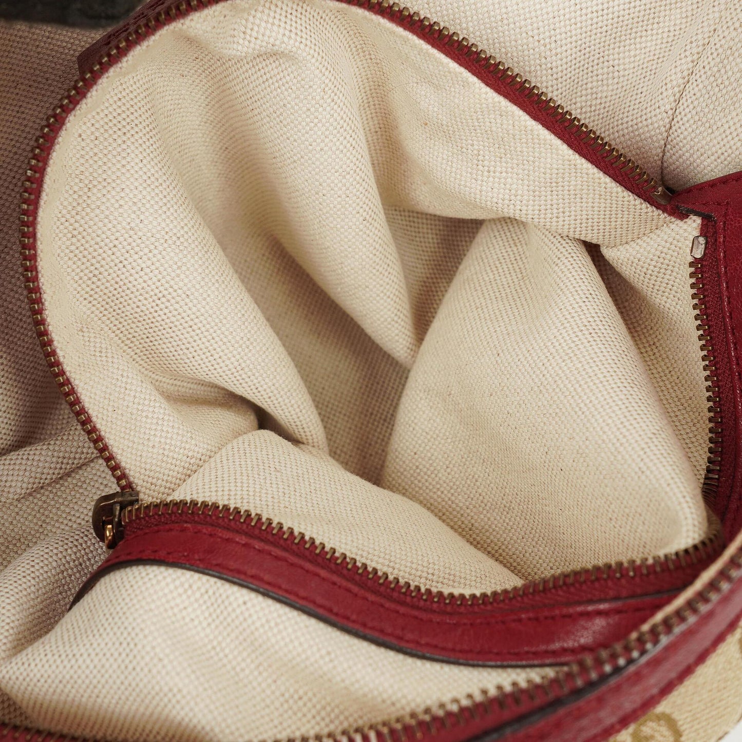 Gucci Beige/Red GG Canvas Miss GG Original Hobo Bag