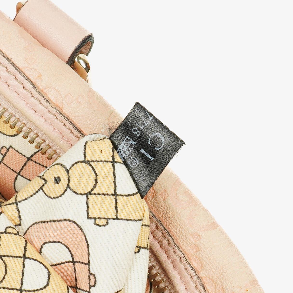 Gucci Pink Guccissima Leather Small Joy Boston Bag