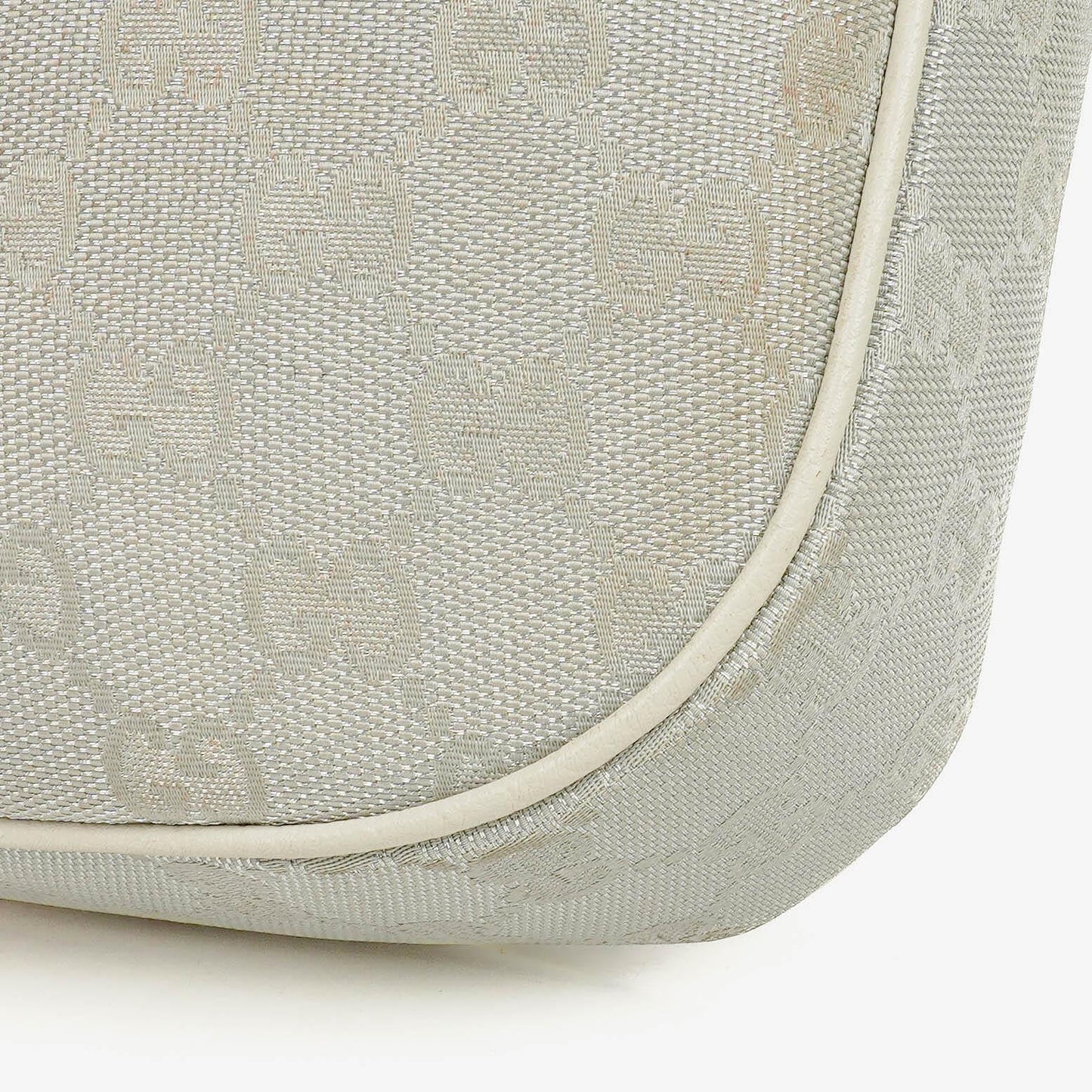 Gucci GG Supreme Pop SIlver Handbag