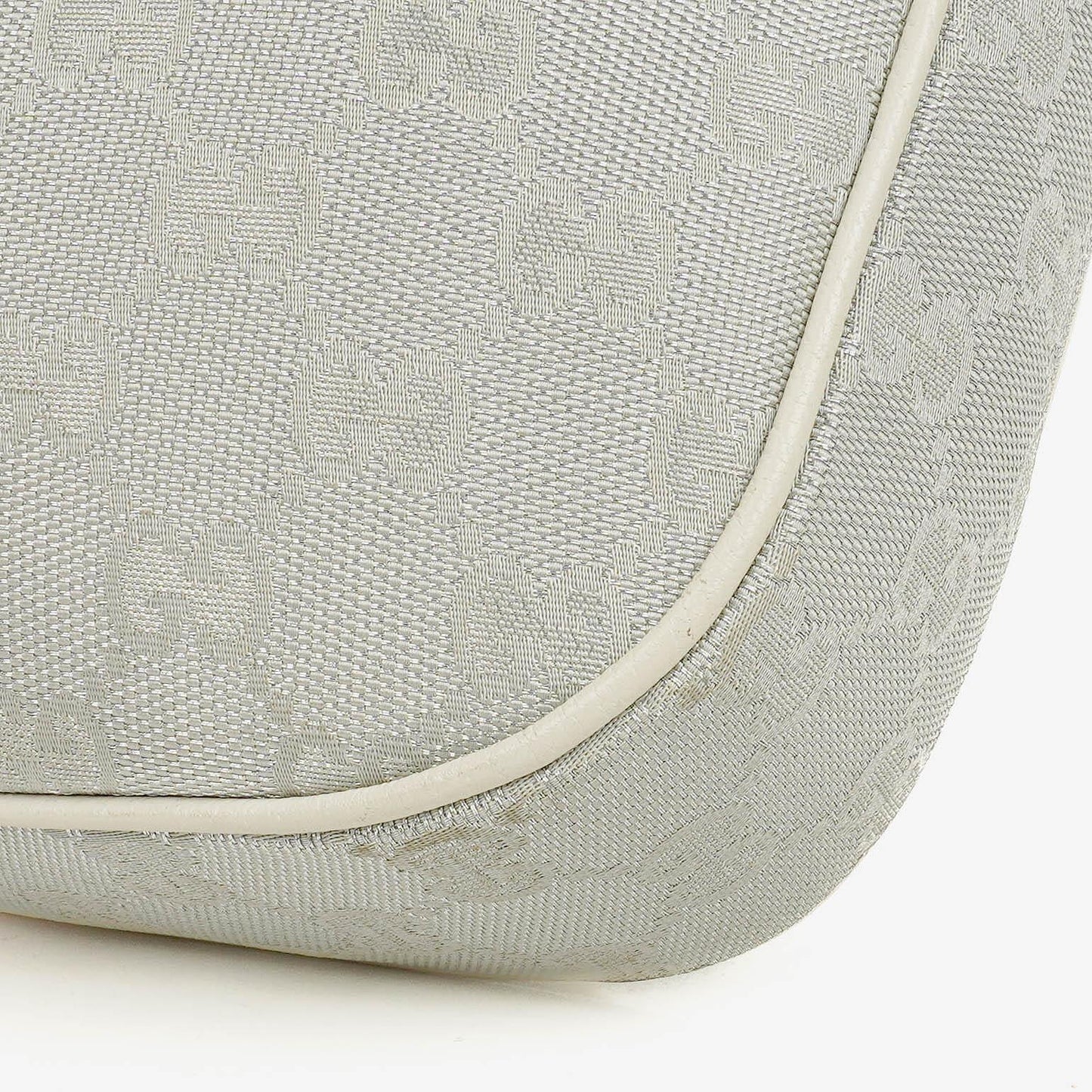 Gucci GG Supreme Pop SIlver Handbag