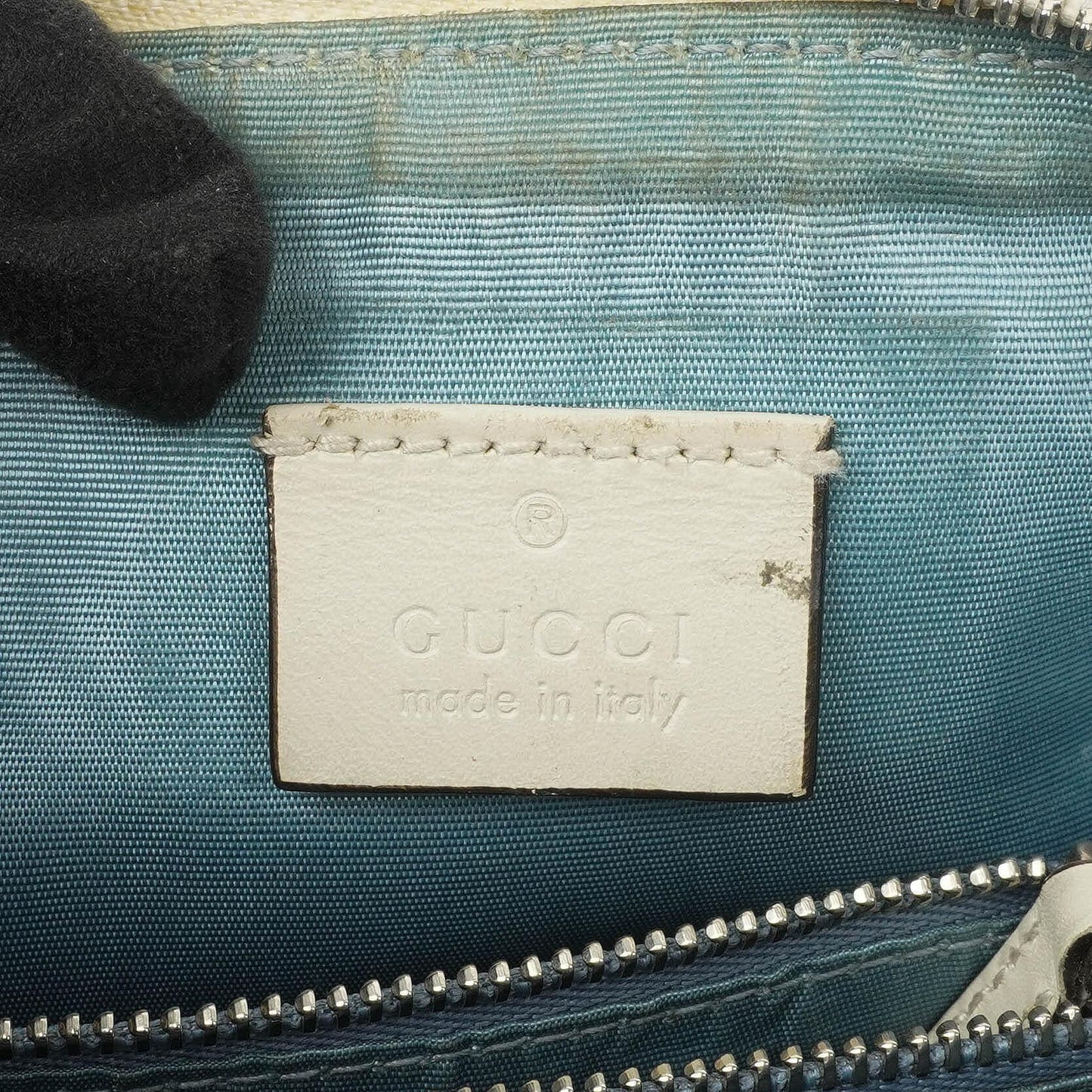 Gucci Mini Guccy Moon Steller Dome Crossbody Bag In White And Gold Calfskin