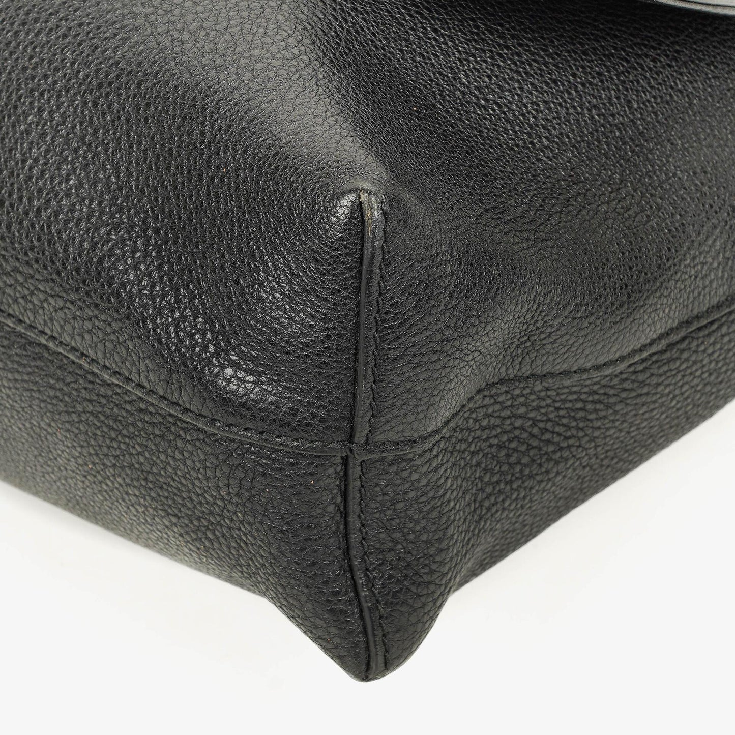 Gucci Pebbled Black Leather Messenger Bag