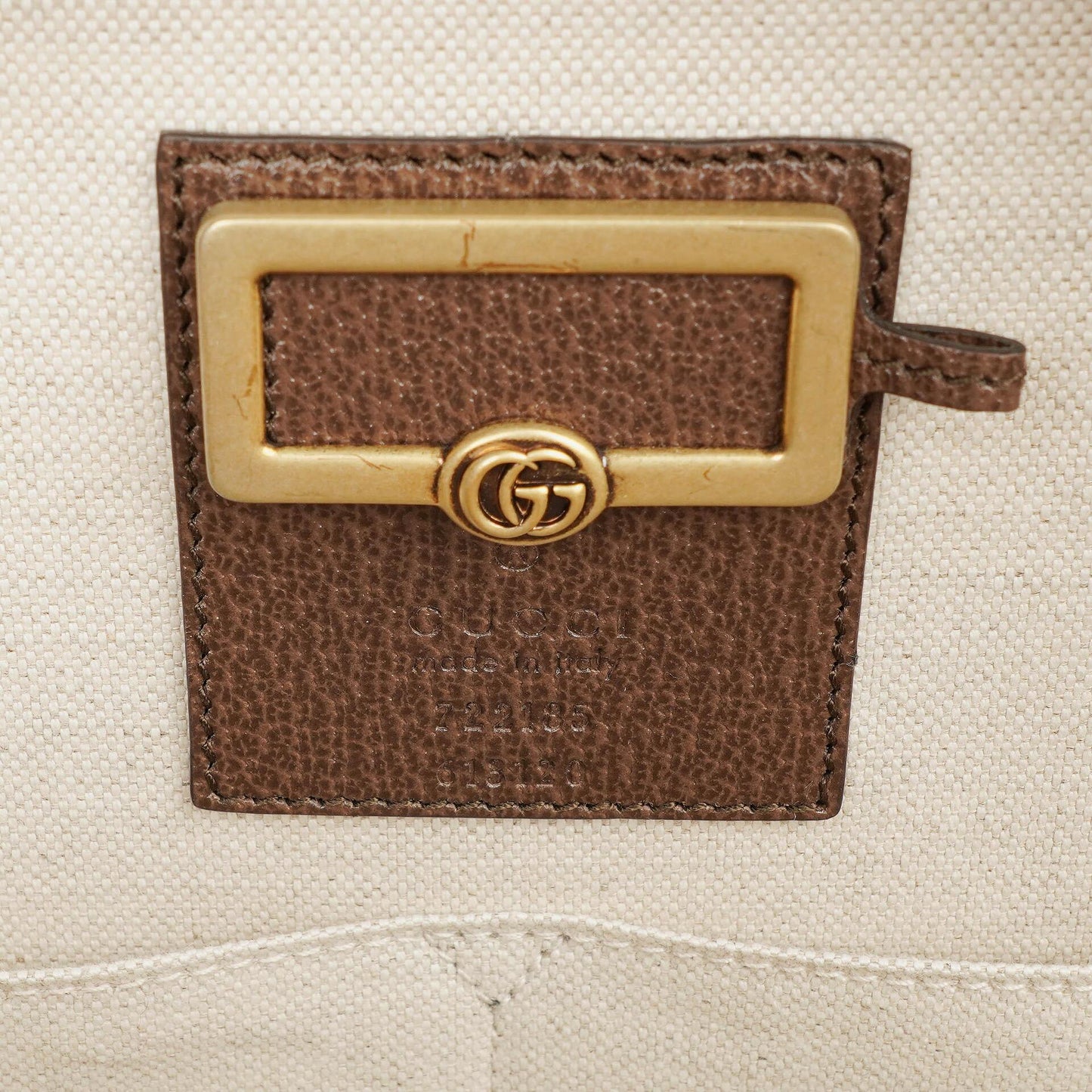 Gucci Savoy Extra Small Web GG Supreme Canvas Hat Case