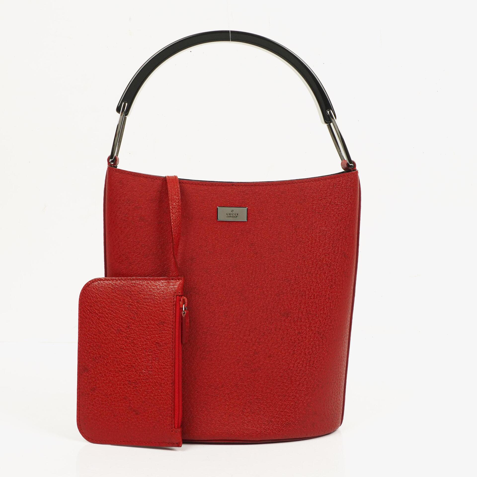 Gucci Vintage Bucket Bag in Red Leather with Pouch