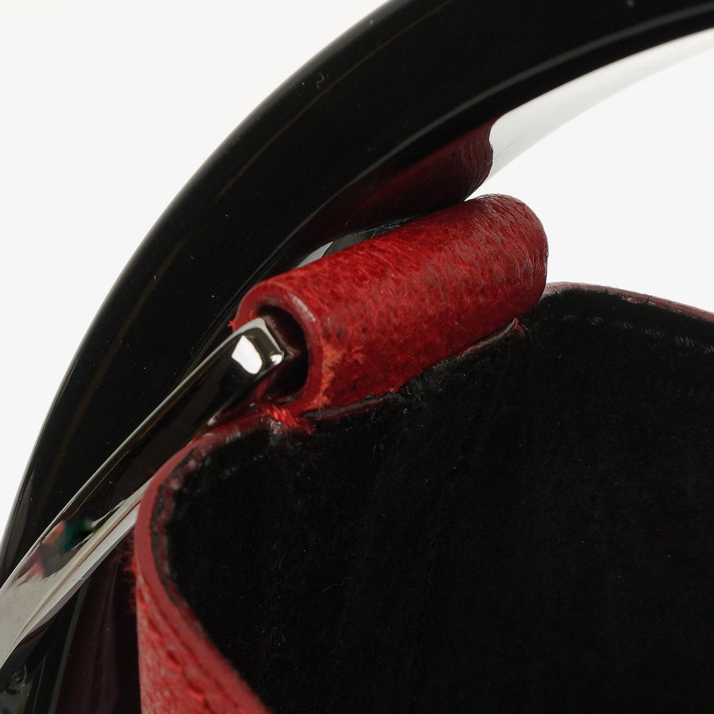 Gucci Vintage Bucket Bag in Red Leather with Pouch