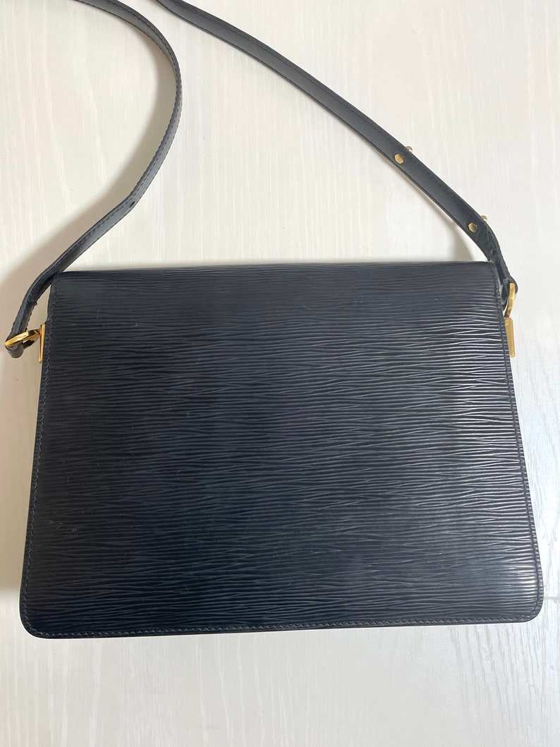 LOUIS VUITTON rare black epi mod shoulder bag with green bullseye