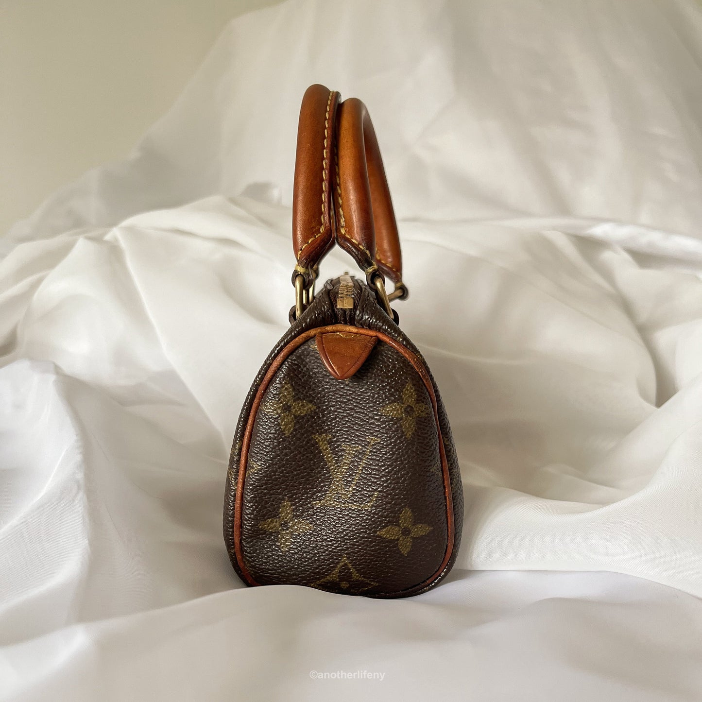 Louis Vuitton Mini Speedy