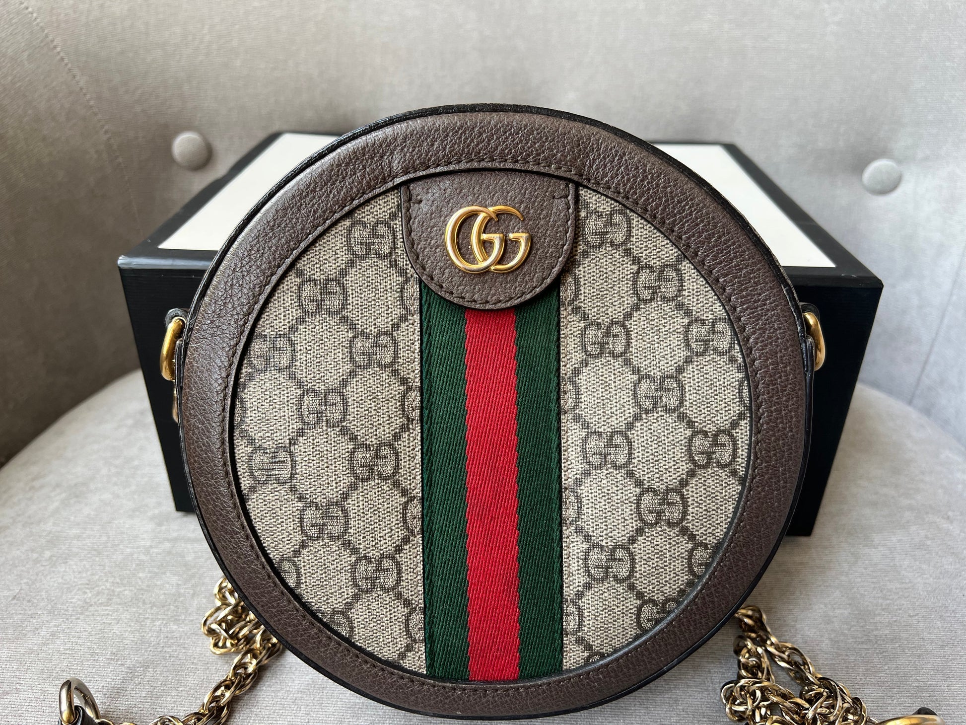 Gucci Chain Leather Shoulder Bag