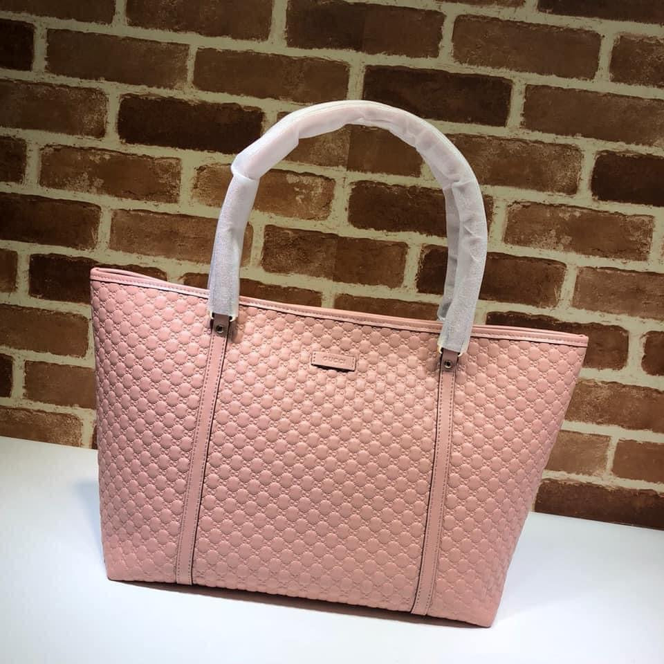 Gucci GG Supreme Leather Shoulder Bag Style 1