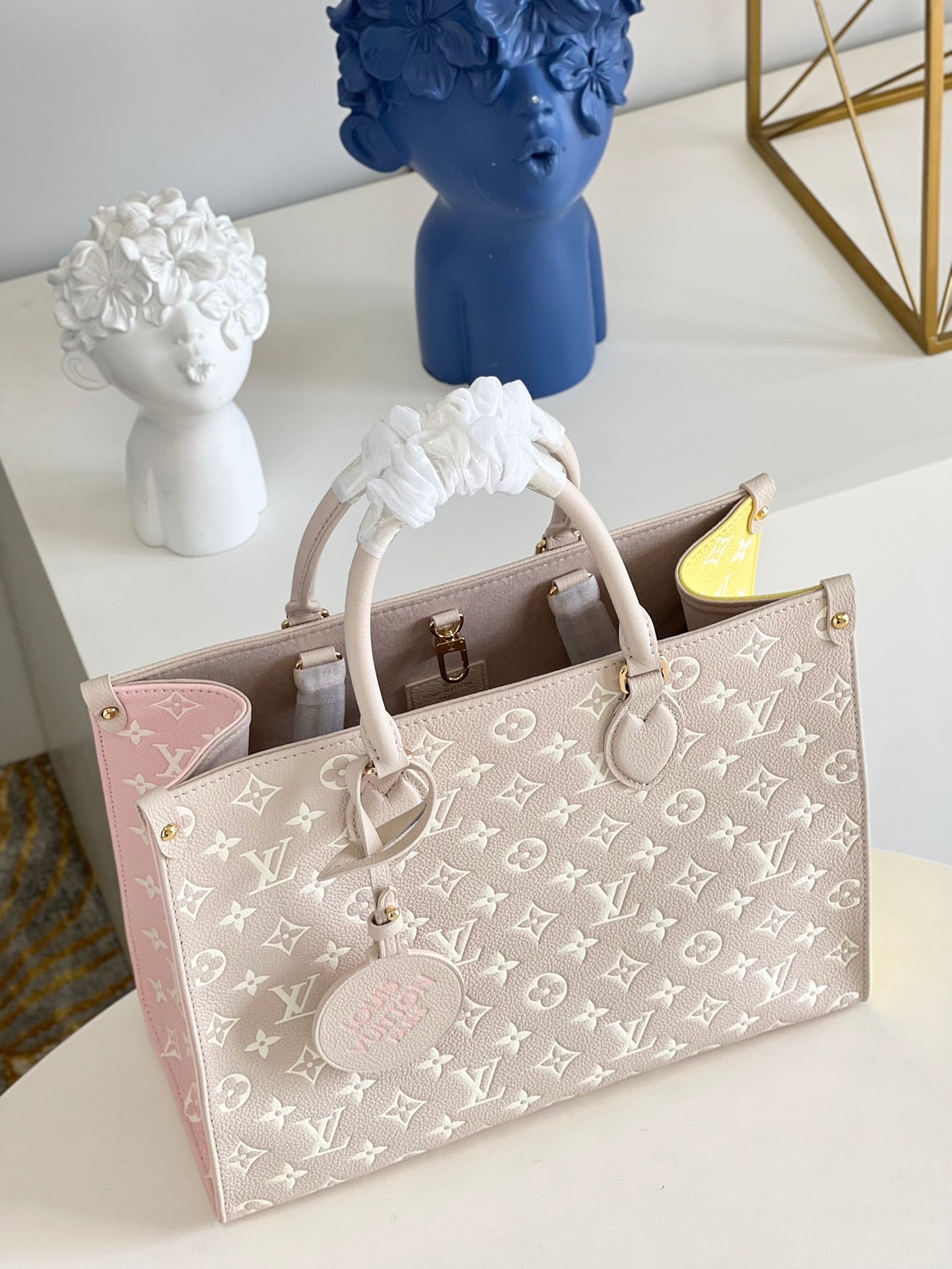 Louis Vuitton  MM Bag