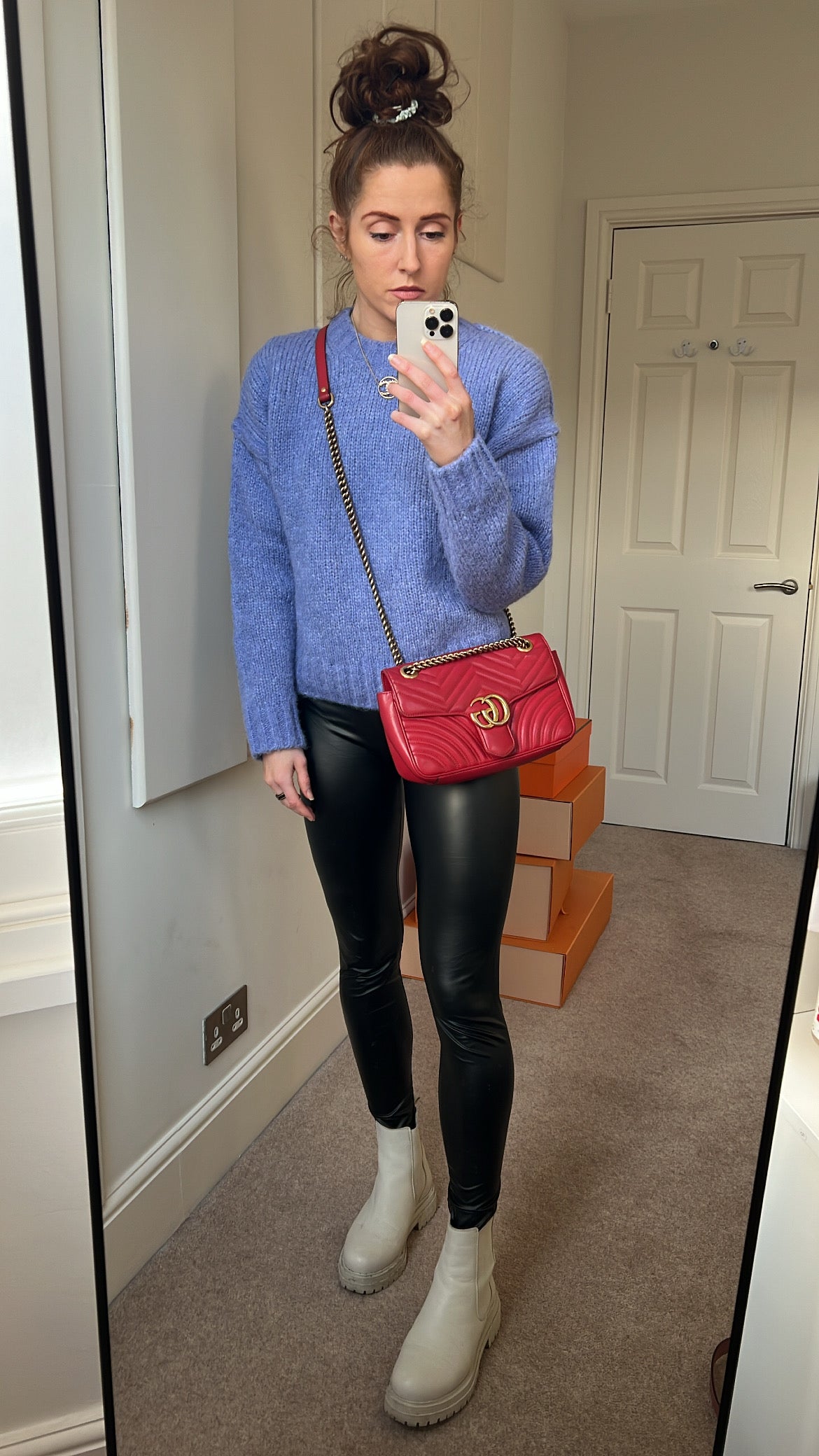 Gucci Chain Leather Shoulder Bag