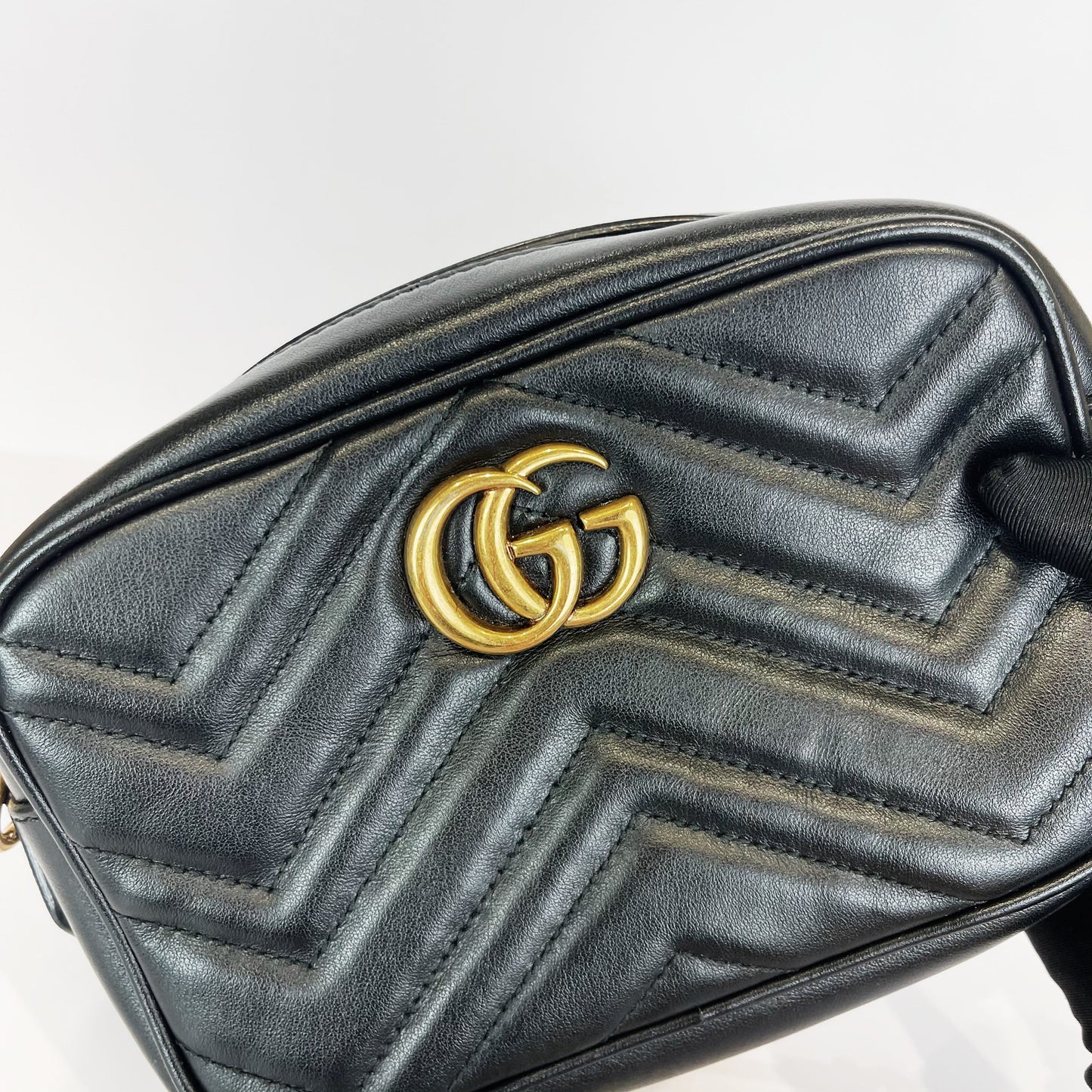 Gucci Chain Leather Crossbody