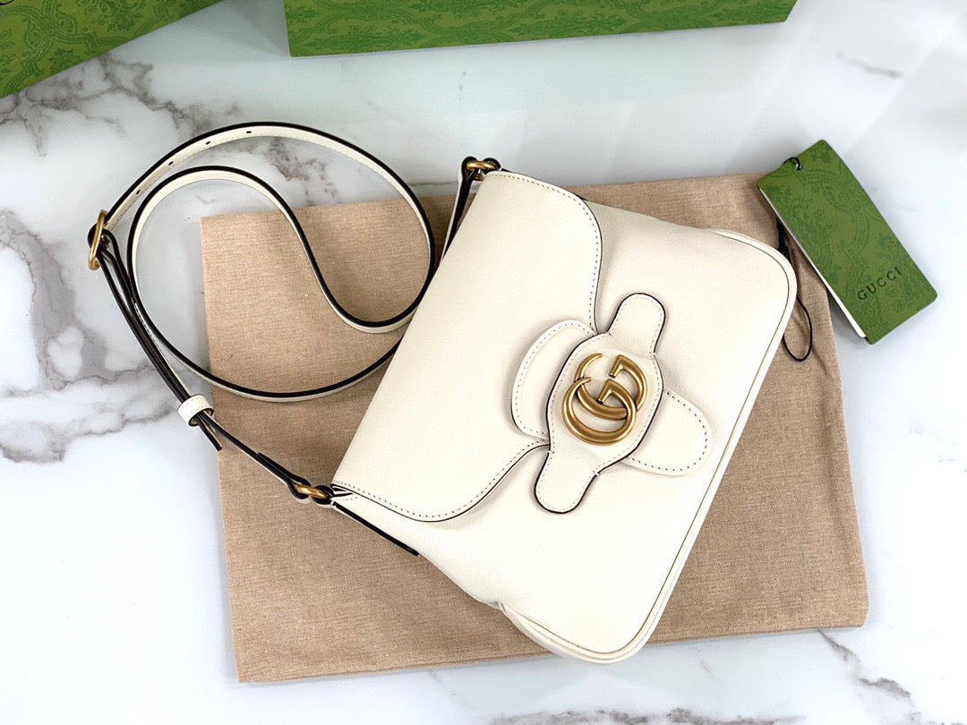 Gucci Leather Shoulder Bag Style 65