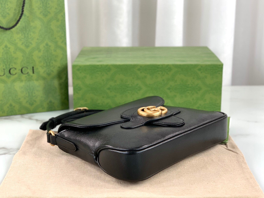 Gucci Leather Shoulder Bag Style 33