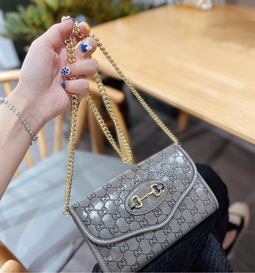 Gucci Crossbody Style 186