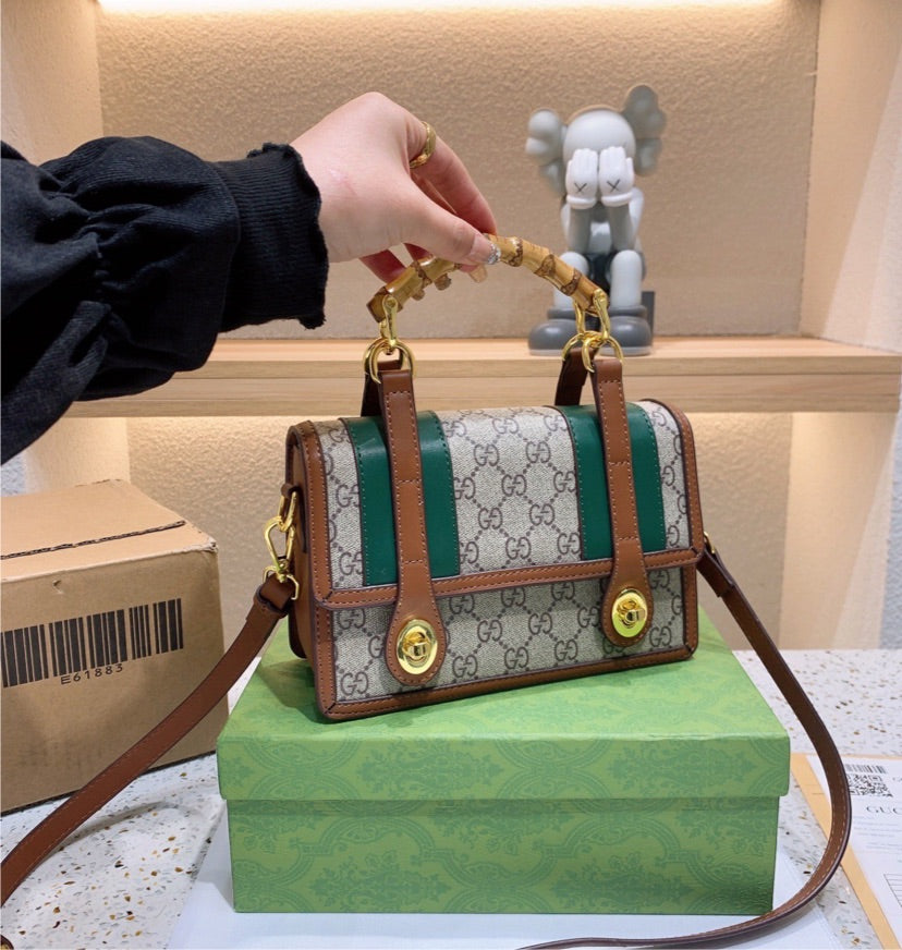 Gucci Woman Handbag Style 3