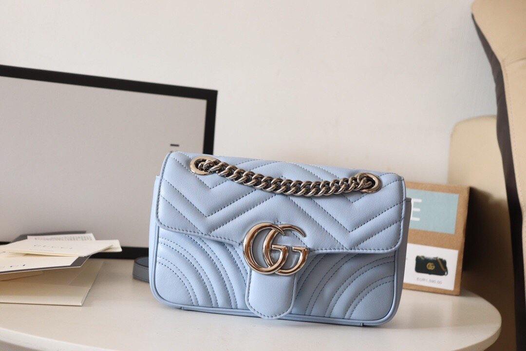 Gucci White Leather Chain Shoulder Bag
